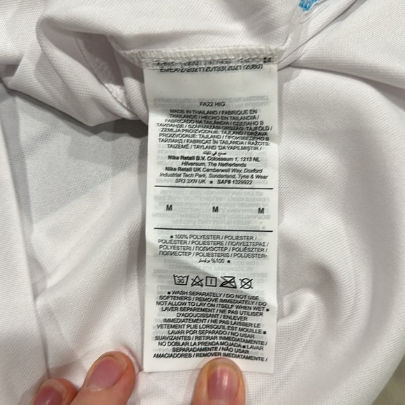 Nike England Home Jersey 22/23 World Cup Geniune - Bellingham 22 - Picture 5 of 5